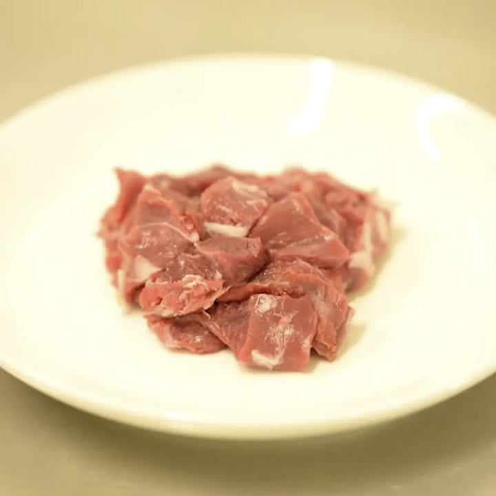猪生肉カット　100g(冷凍品)